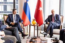 21. 9. 2021, New York City, ZDA – Predsednik Pahor ob robu zasedanja Generalne skupine OZN s turkim predsednikom Erdoğanom (Matja Klemenc/UPRS)